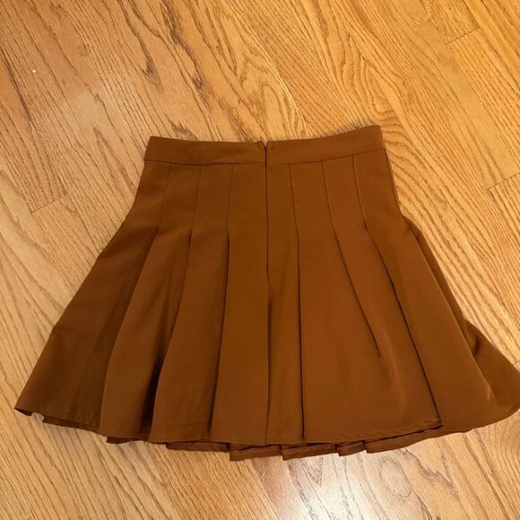 Princess Polly Tyra Mini Skirt – Rust Brown Pleated Skater Style - Picture 3 of 5